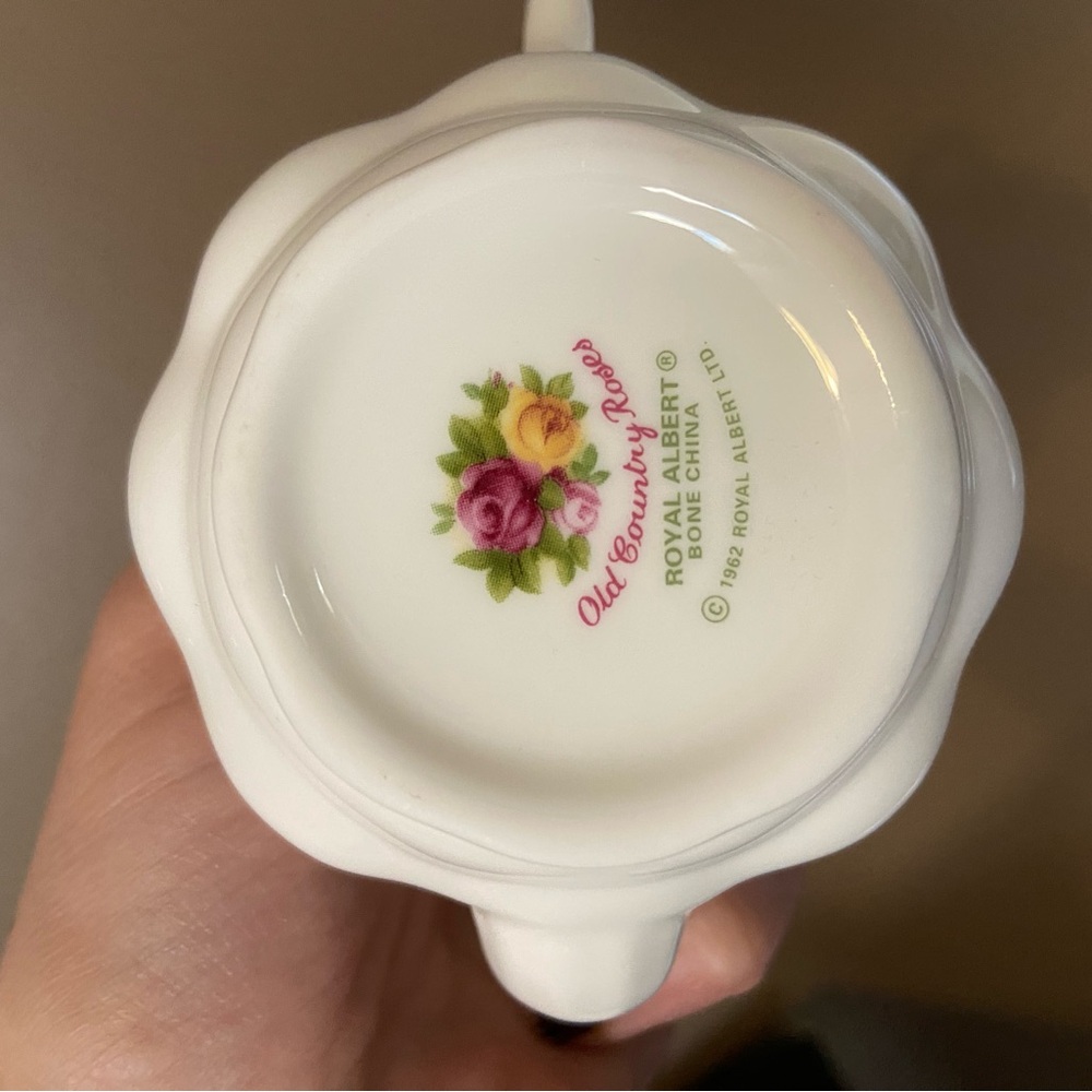 Vintage Royal Albert Old Country Roses Mini Tea Set Bone China Cottagecore - Picture 2 of 9
